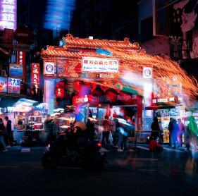 taipei-cyberpunk-lum4-66hB00-unsplash-min.jpg